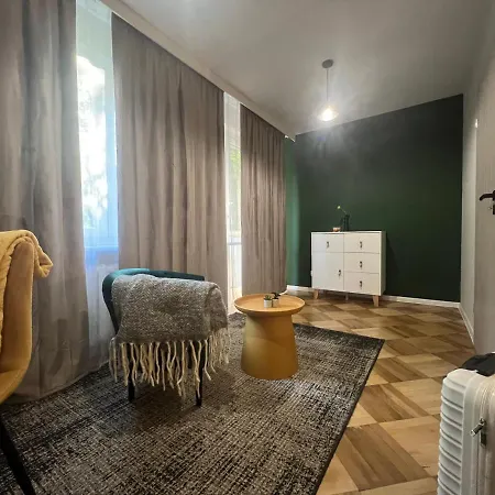 アパート Marcina